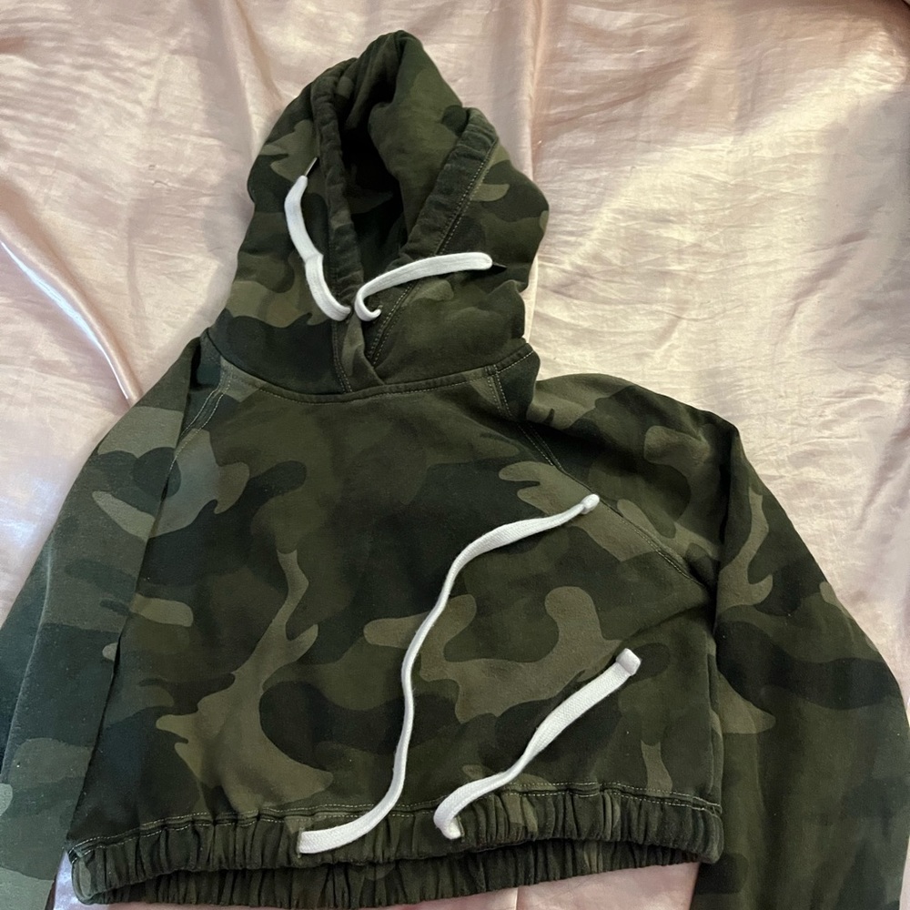 Cropped Hollister Sweater